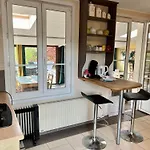Ferienhaus La Maisonnette D'hermival A 2 Min De Lisieux - Jardin - Pkg - Wifi *