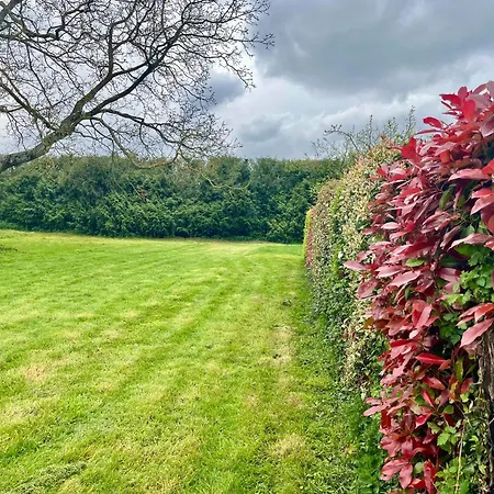 La Maisonnette D'hermival A 2 Min De Lisieux - Jardin - Pkg - Wifi Casa de Férias *
